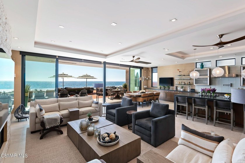 Absolutely exquisite newer built ocean front contemporary - photo 10
