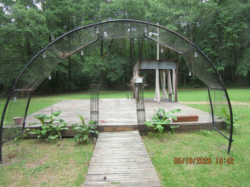 Well maintained brick home and 2 acres just outside city limits - photo 16