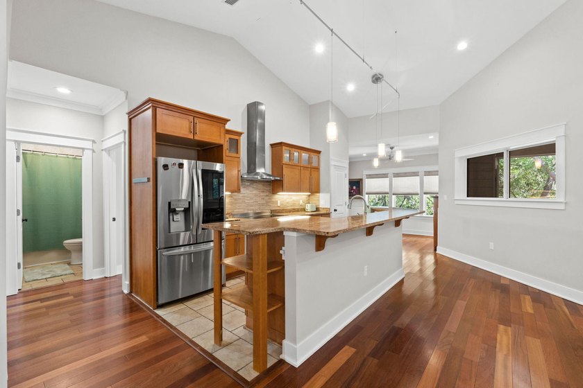 This 4bd PLUS carriage house is tucked away on a secluded - photo 7
