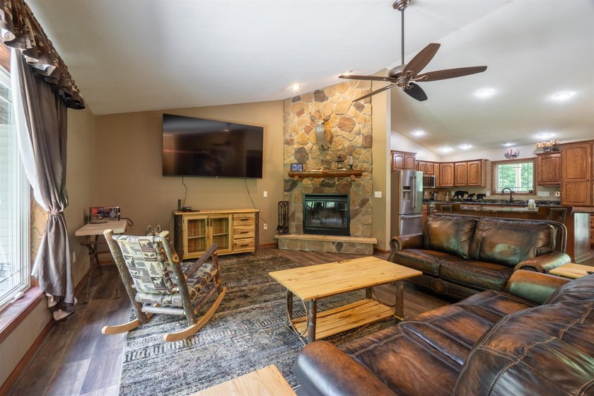 Discover your personal retreat on this extraordinary 80 acre - photo 7