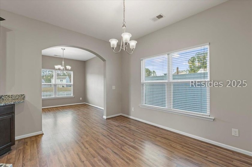 Stunning, move-in-ready 3-bedroom, 2.5-bath home in sought-after - photo 8