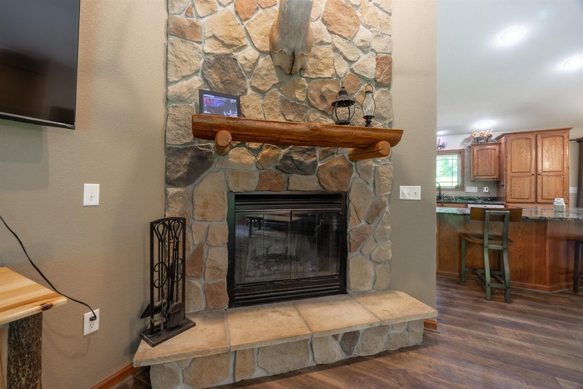 Discover your personal retreat on this extraordinary 80 acre - photo 10