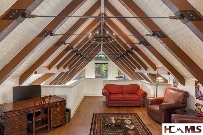 Fully reimagined lakefront on Lake Toxaway. The sellers - photo 10