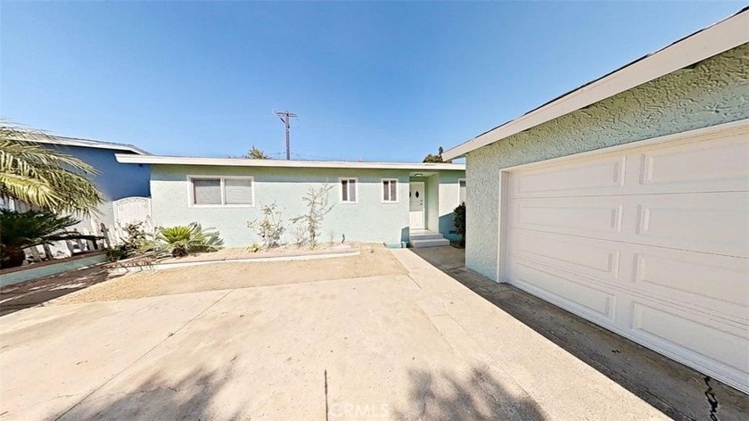 Great opportunity to own a newly remodeled Santa Ana home priced - photo 2