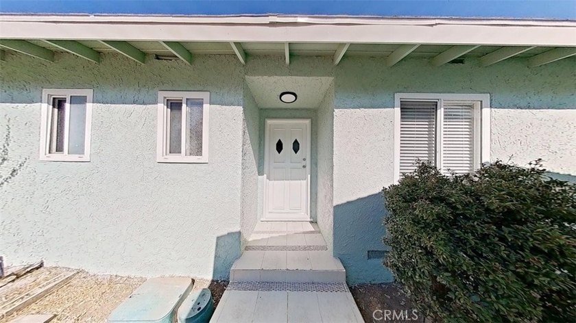 Great opportunity to own a newly remodeled Santa Ana home priced - photo 3
