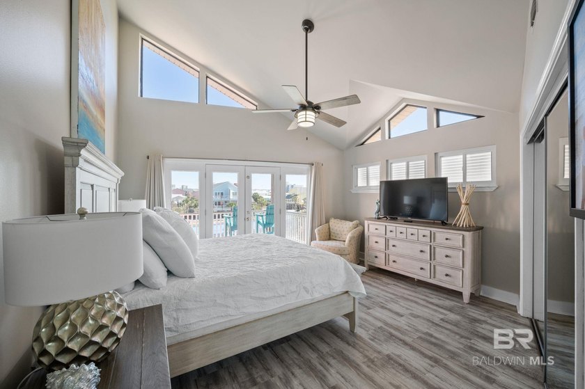 Charming 2-Bedroom, 3-Bathroom Duplex in Gulf Shores, AL - photo 14
