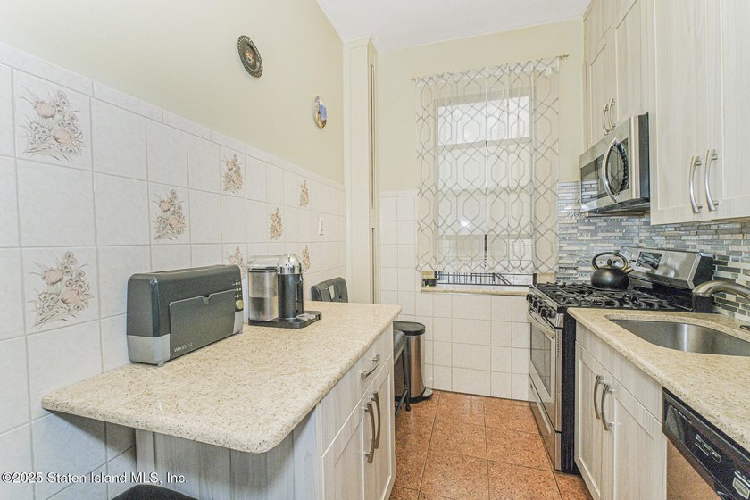 Welcome to 255 79th Street, Bay Ridge! This charming 2-bedroom - photo 4
