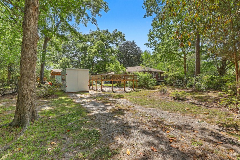 This quaint brick ranch is the perfect starter home or first - photo 31