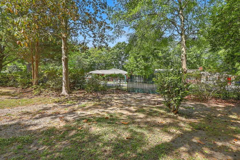 This quaint brick ranch is the perfect starter home or first - photo 32