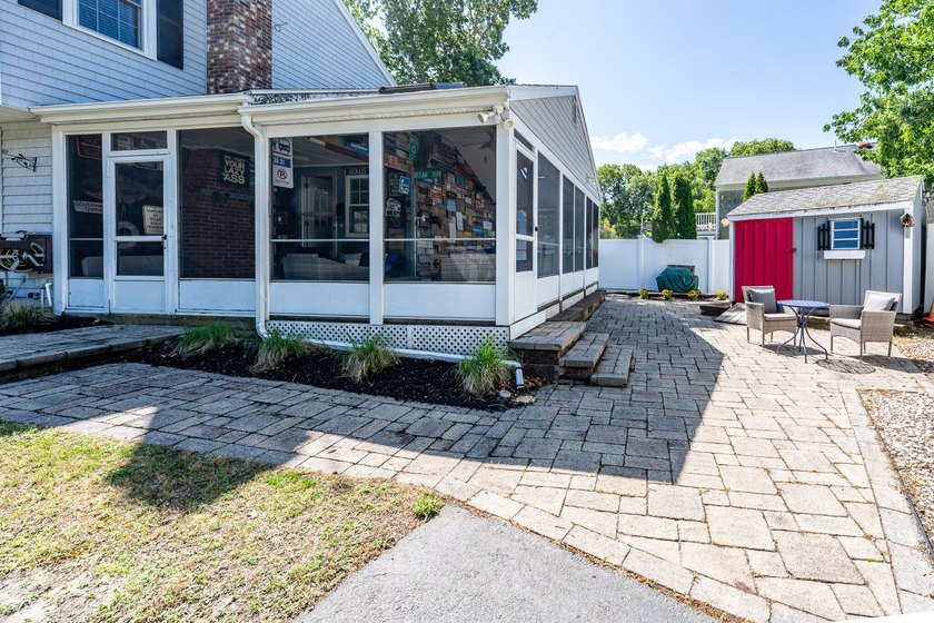 Looking for a beach house or one that feels like it! This home - photo 8
