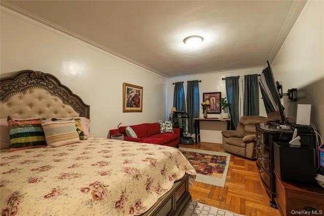 Welcome to 2190 Boston Rd, Apt 5K in the Pelham Parkway section - photo 3