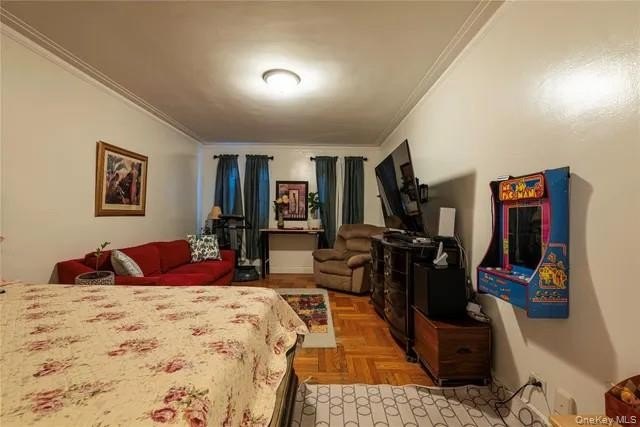 Welcome to 2190 Boston Rd, Apt 5K in the Pelham Parkway section - photo 4