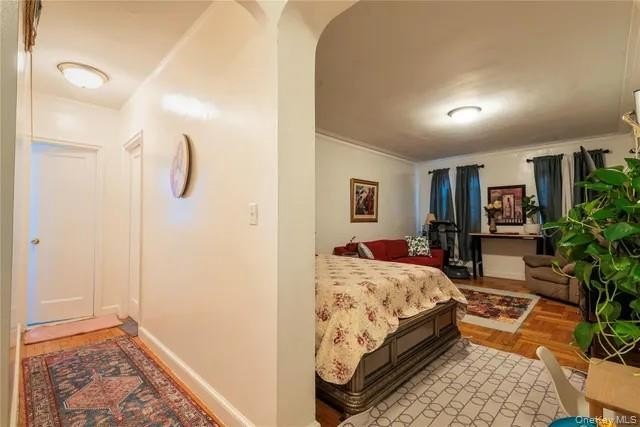 Welcome to 2190 Boston Rd, Apt 5K in the Pelham Parkway section - photo 5