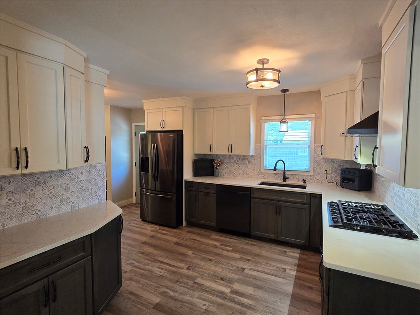 Beautifully updated and thoughtfully maintained, this three - photo 10