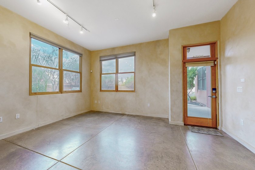 Great live/work condominium unit located in the front of The - photo 3