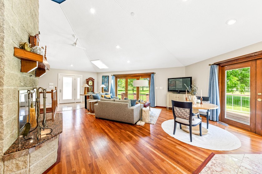 Welcome Home to your private golf course in this small community - photo 11