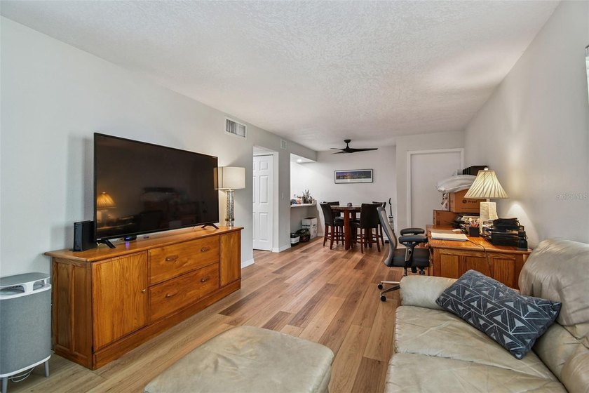 BACK ON THE MARKET!!!!BUYERS FINANCING FELL THROUGH!! YOUR GAIN - photo 14