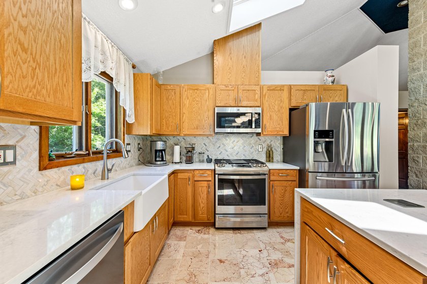 Welcome Home to your private golf course in this small community - photo 16