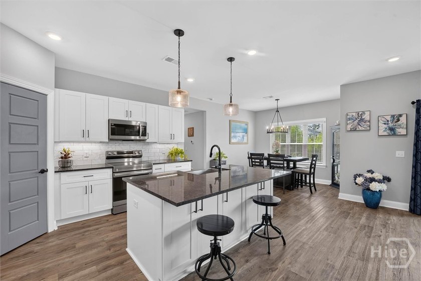 Welcome to this beautifully appointed 4-bedroom, 3 and a half - photo 18