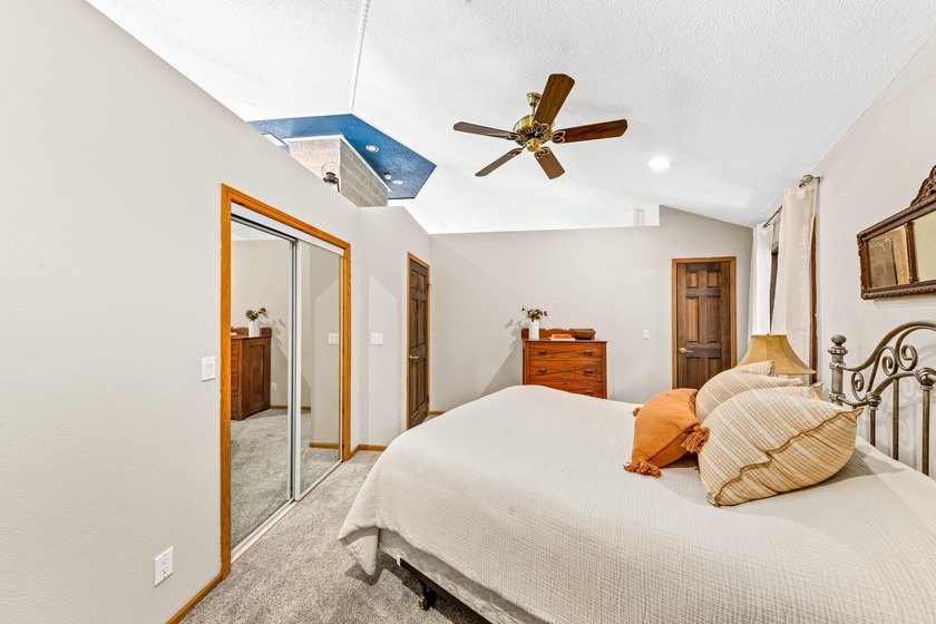 Welcome Home to your private golf course in this small community - photo 21