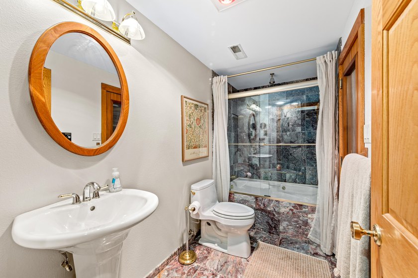 Welcome Home to your private golf course in this small community - photo 25
