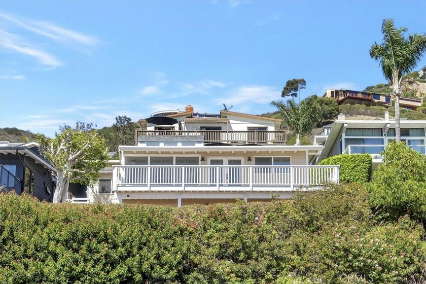 Perched above Coast Highway in South Laguna, this coastal - photo 30