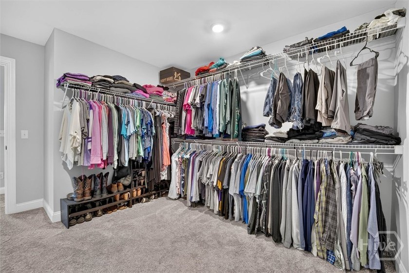Welcome to this beautifully appointed 4-bedroom, 3 and a half - photo 32