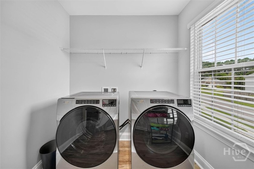 Welcome to this beautifully appointed 4-bedroom, 3 and a half - photo 39