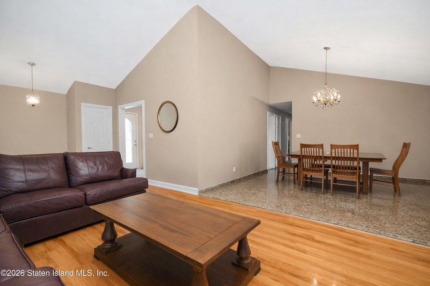 Welcome to 52 Vineland Avenue located in Huguenot. Spacious &amp; - photo 7