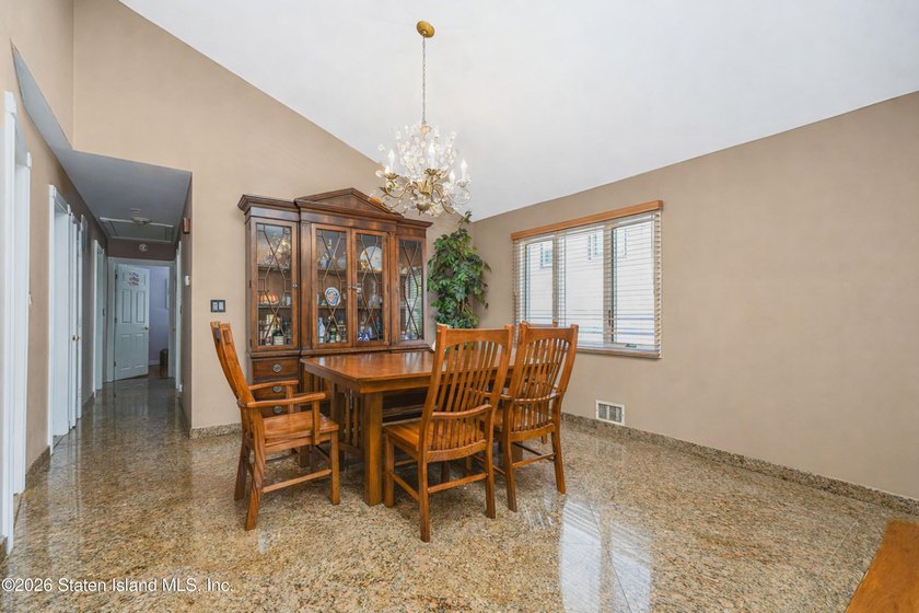 Welcome to 52 Vineland Avenue located in Huguenot. Spacious &amp; - photo 8