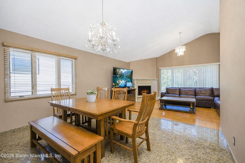 Welcome to 52 Vineland Avenue located in Huguenot. Spacious &amp; - photo 9