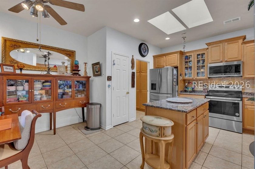 Very rare Cumberland Model with Casita (Guest Cottage). Perfect - photo 9