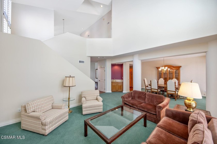 Fabulous two-story home in a gated Calabasas neighborhood - photo 6