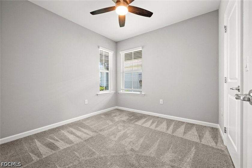 Welcome to this beautifully designed Daylen model by Pulte Homes - photo 21