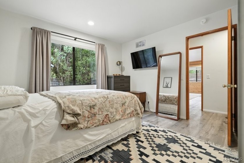 This Chalet-style Moonridge retreat is in the center of all that - photo 23