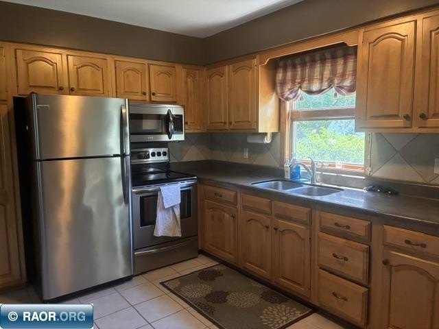 Very nicely appointed home. In a very nice area. 3 Bedroom 1.75 - photo 25