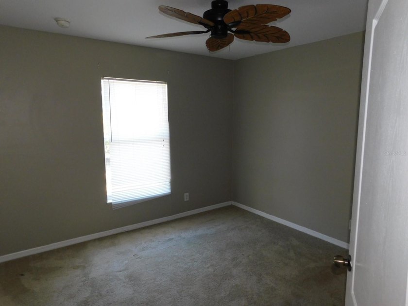 Nice home with 3 bedroom, 2 baths, rear screened porch. Open - photo 7