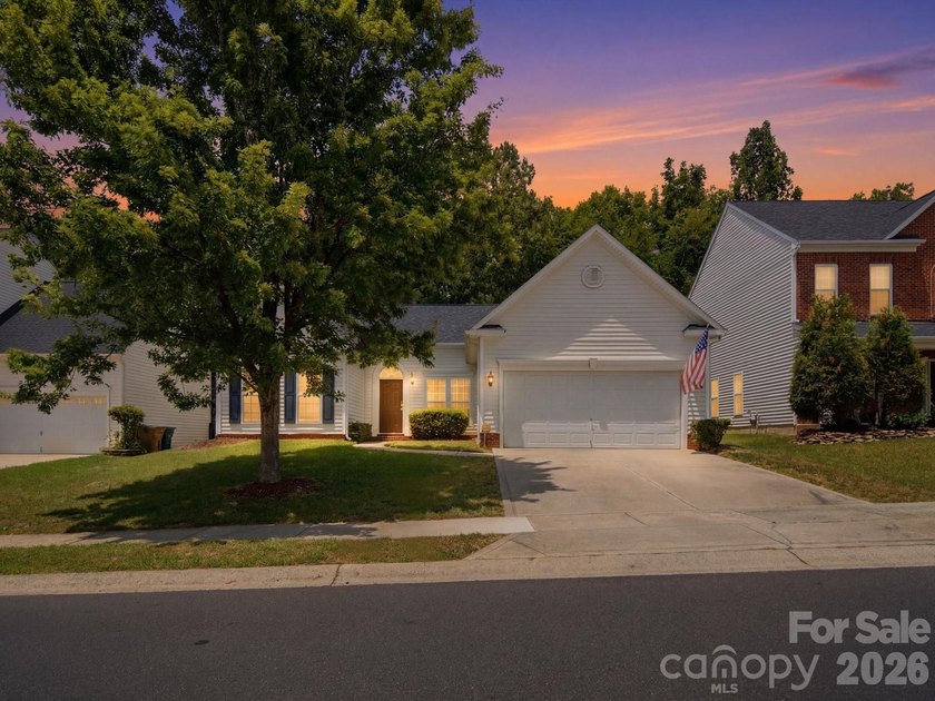Welcome to your next chapter of homeownership in this charming - photo 2