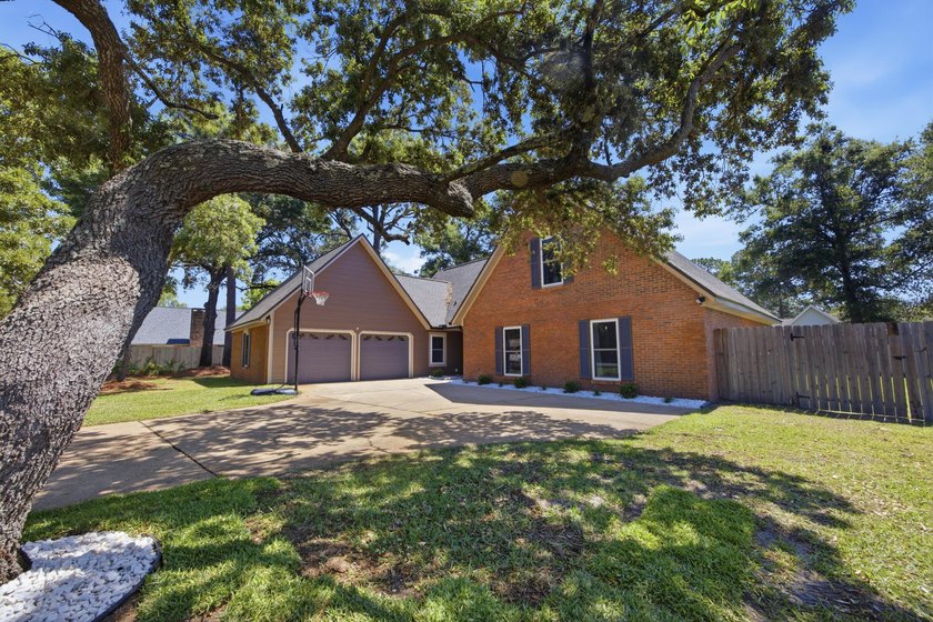 Home Sweet Home Welcome to this BEAUTIFULLY REMODELED home - photo 4