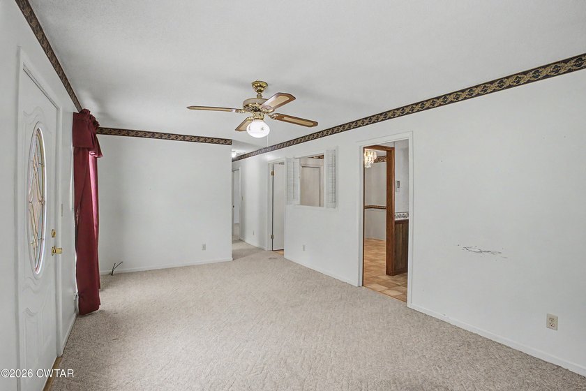Looking to add to your investment portfolio? This 2 bedroom, 1.5 - photo 5