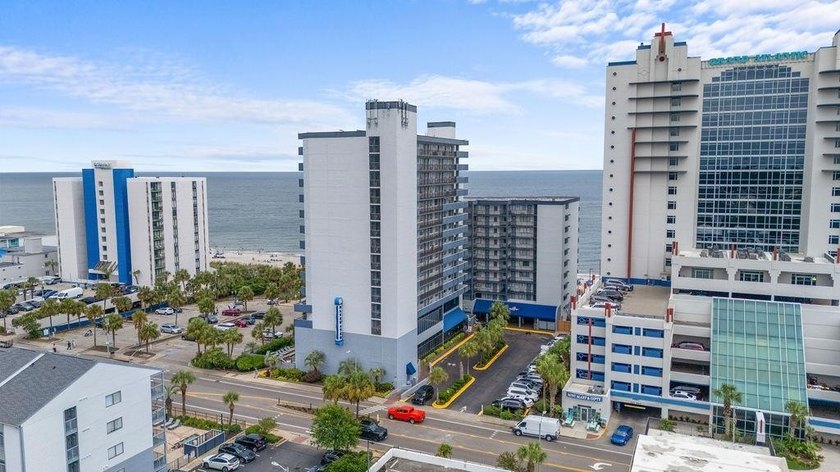 Enjoy coastal living from this ocean view 1-bedroom, 1-bath - photo 9