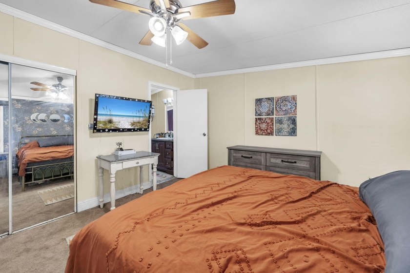 MUST SELL ASAP!! Tired of tiny lots, HOA restrictions, and - photo 10