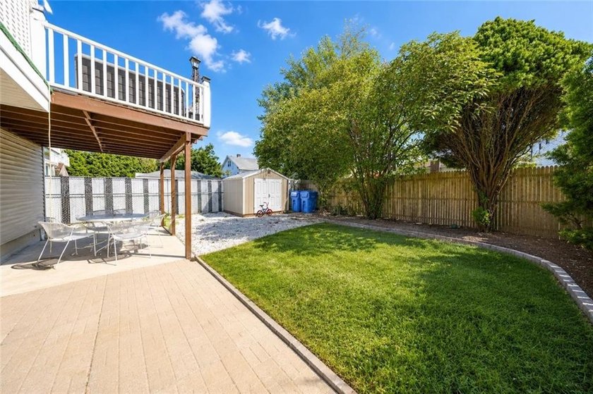 Welcome to this exceptional fully detached 2-family home - photo 4