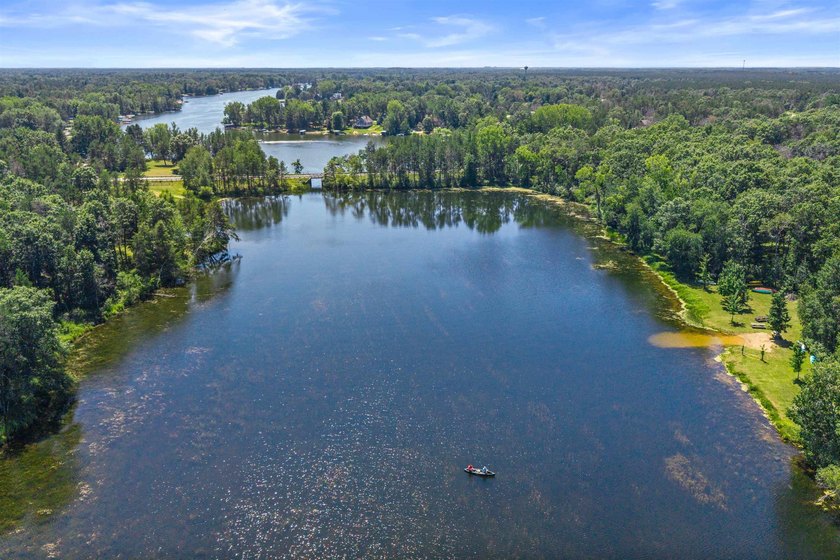 Whether you're searching for a year-round home or the perfect - photo 9