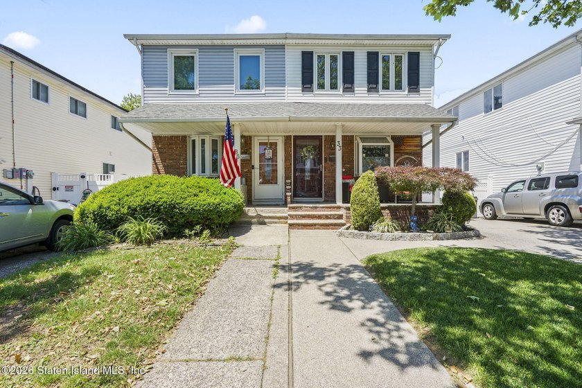 Welcome to this stunning semi-attached gem nestled on a private - photo 2
