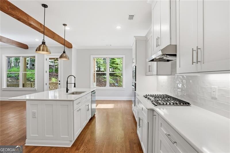 Welcome to this beautifully designed luxury townhome located in - photo 7