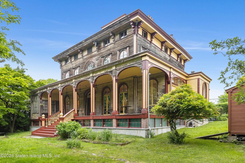 Welcome to one of New York City's most extraordinary landmarked - photo 2