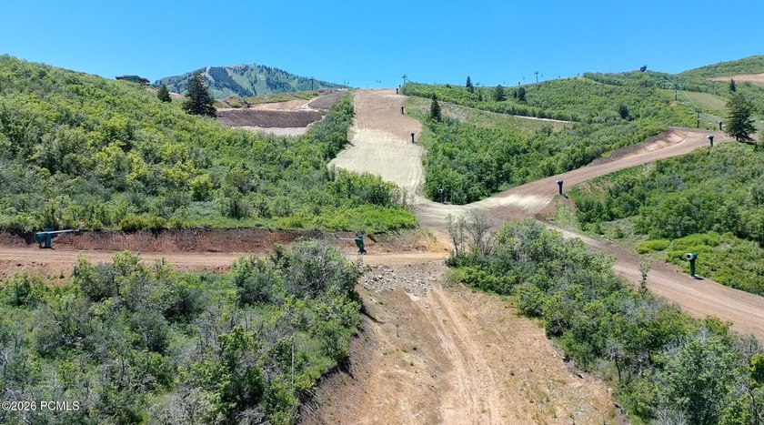 Rare ski-in/ski-out homesite at Marcella Mountain. Bordering two - photo 3
