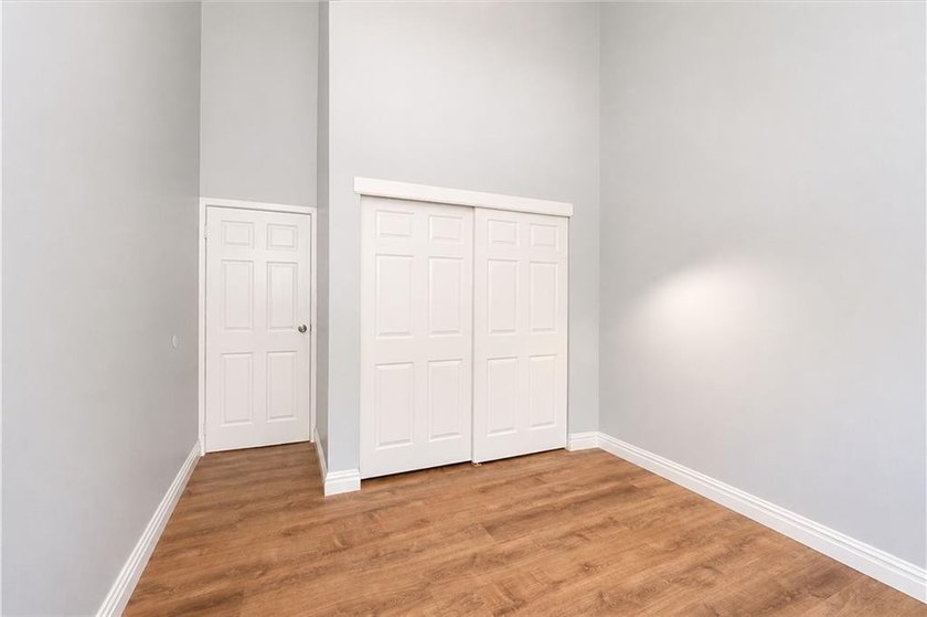 Welcome to this beautifully renovated extra-large 4-bedroom home - photo 7
