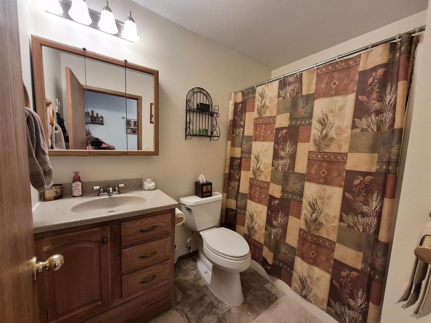 Beautifully Maintained Home Near the Ocean &amp; Redwood National - photo 30